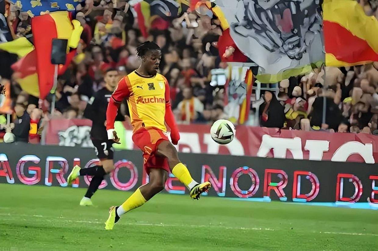 退出法国籍！高洪波和邵佳一去欧洲成功运作法甲MVP归化入籍，值得期待